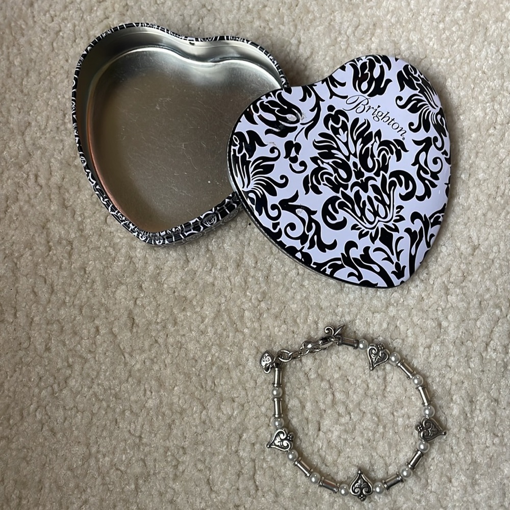 Brighton, pearl and heart bracelet - Picture 2 of 3